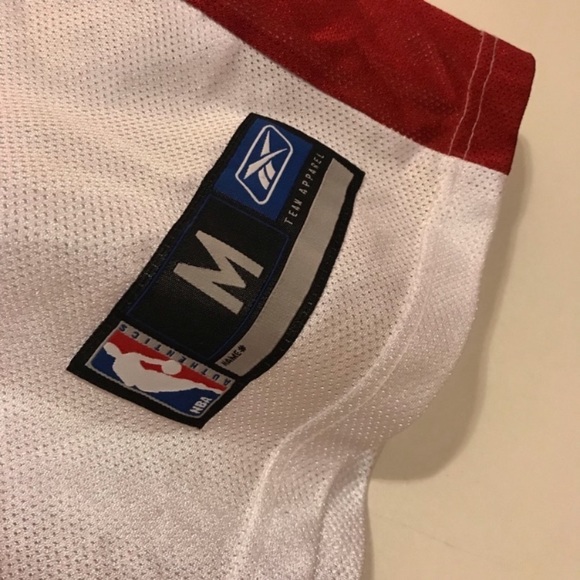 Vintage LeBron James Cleveland Cavaliers Jersey - Picture 3 of 4